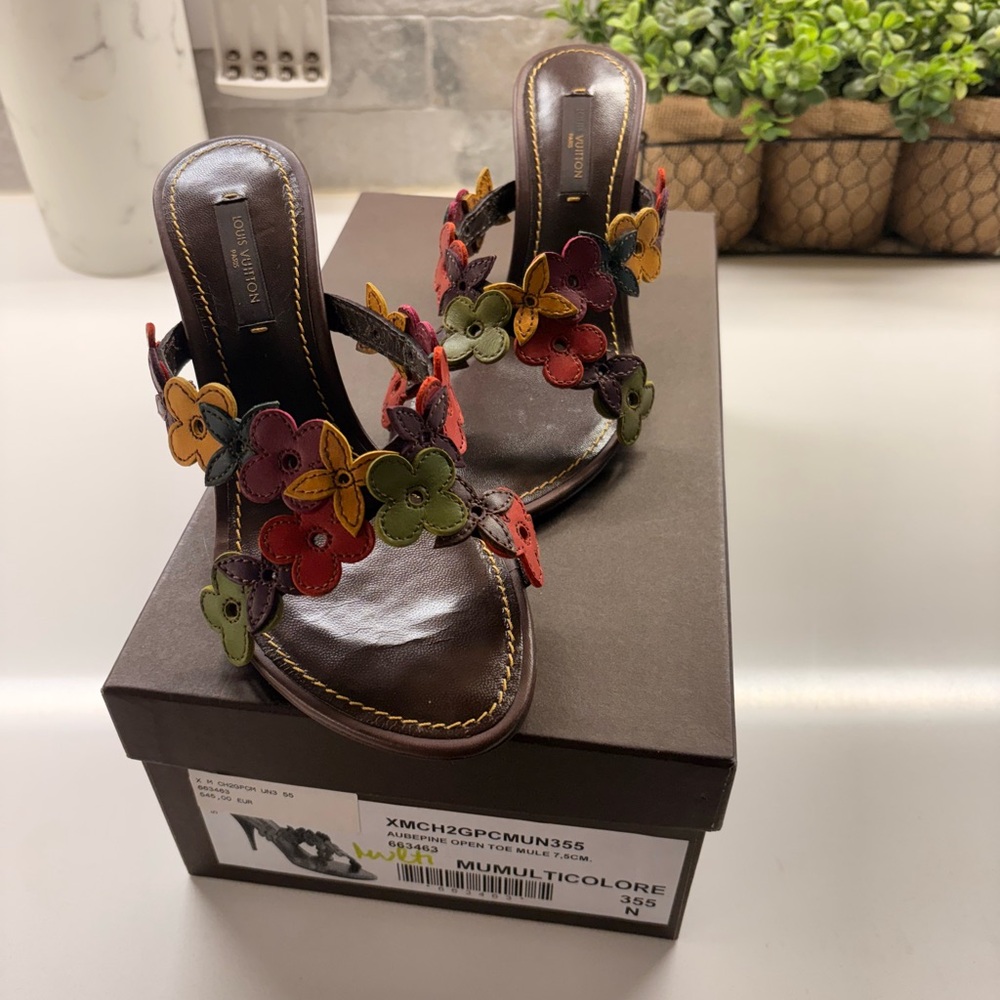 Louis Vuitton vintage flower heels
